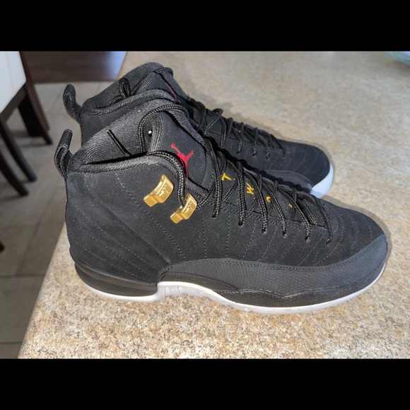 JORDAN 12’S REVERSE TAXI 7Y GS - Picture 1 of 4
